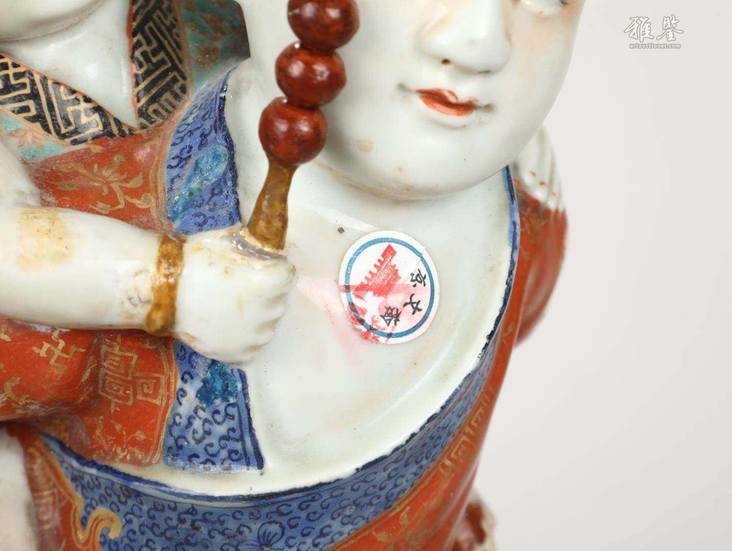 清 粉彩童子像
